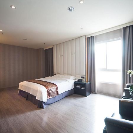 Grand Crystal Hotel Cidade de Hsinchu Exterior foto