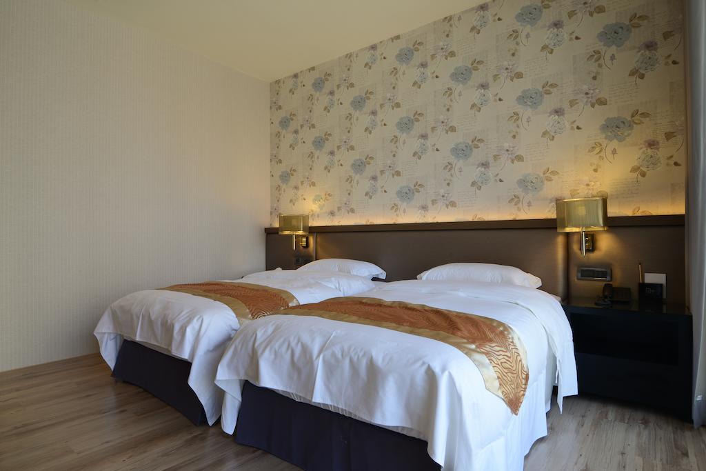 Grand Crystal Hotel Cidade de Hsinchu Quarto foto